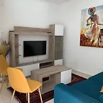 Modern With Private Entrance Balzan