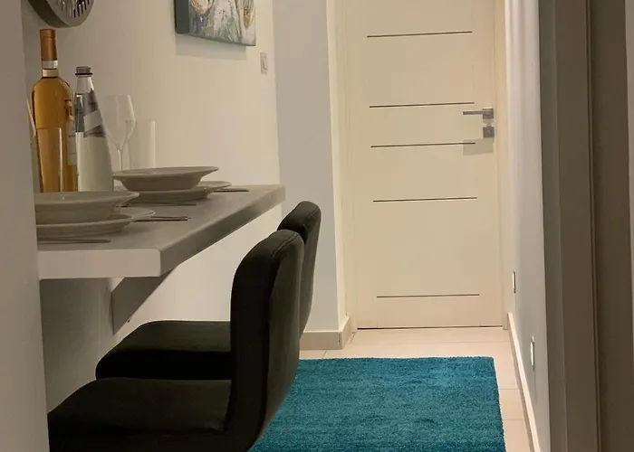 公寓 Modern With Private Entrance Balzan